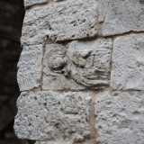Di essa rimane un'effigie (rovesciata) della Madonna scolpita nella pietra, visibile percorrendo le scale che portano dalla Muraglia a strada Palazzo di Citt� 